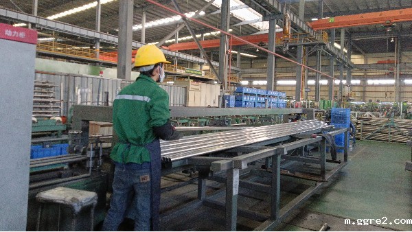 不锈钢装饰管和无缝管的区别是什么