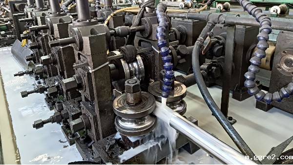 如何选用合适的不锈钢焊管应用于电动滚筒